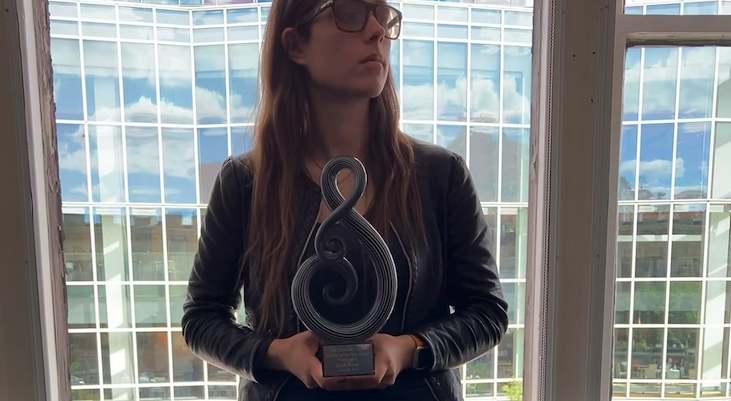 Ciara Moser erhält „Student Of The Year Award 2021“ des Berklee College of Music
